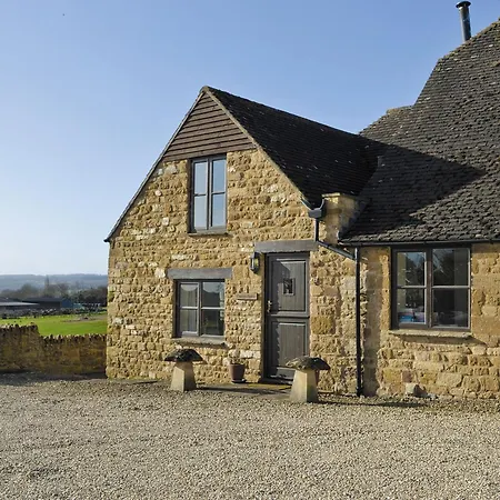 Dustys Stable - E4751 Villa Ebrington Exterior photo